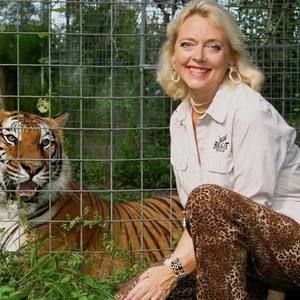 Meet your Posher, Carol